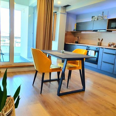 Eriss Studio Suite - Ozone Building Apartment Kolozsvár Kültér fotó