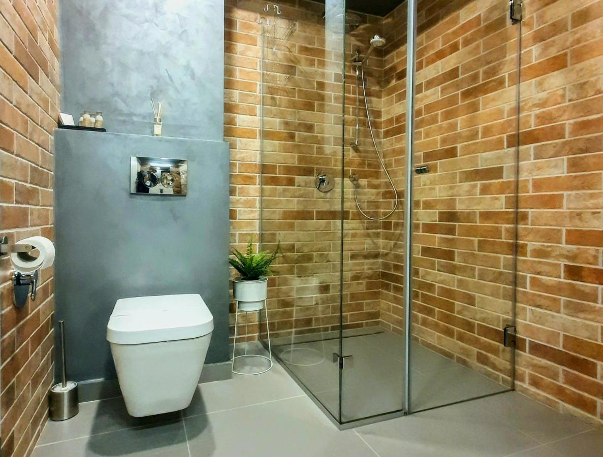 Eriss Studio Suite - Ozone Building Apartment Kolozsvár Kültér fotó