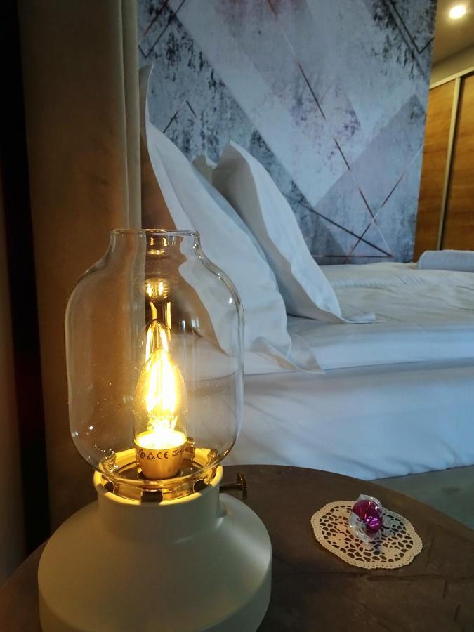 Eriss Studio Suite - Ozone Building Apartment Kolozsvár Kültér fotó